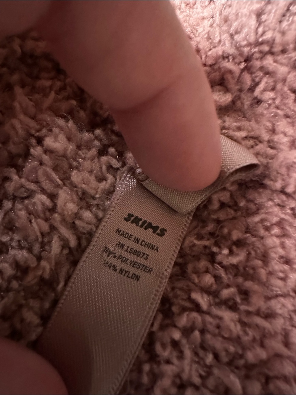 Skims Sherpa Robe - Picture 6 of 9